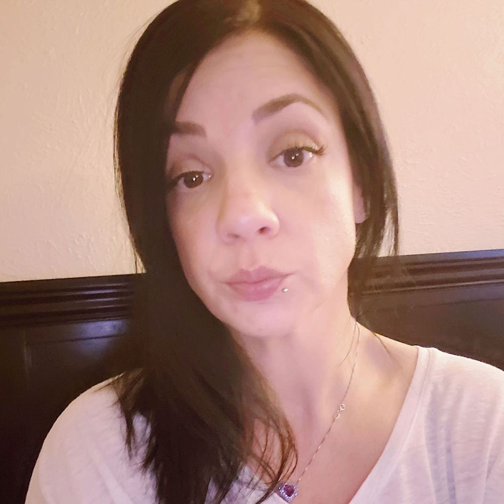 Meet your Posher, Crystal